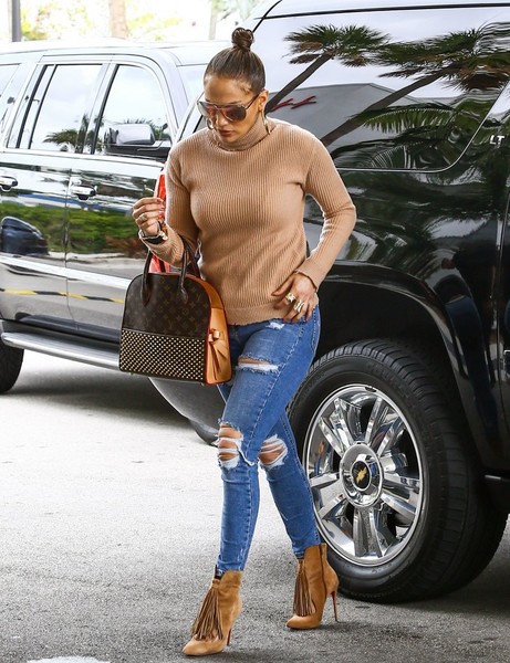 Jennifer Lopez Ripped Jeans